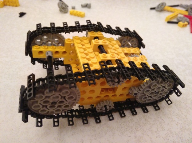 Lego MOC Tumbler tracks v1